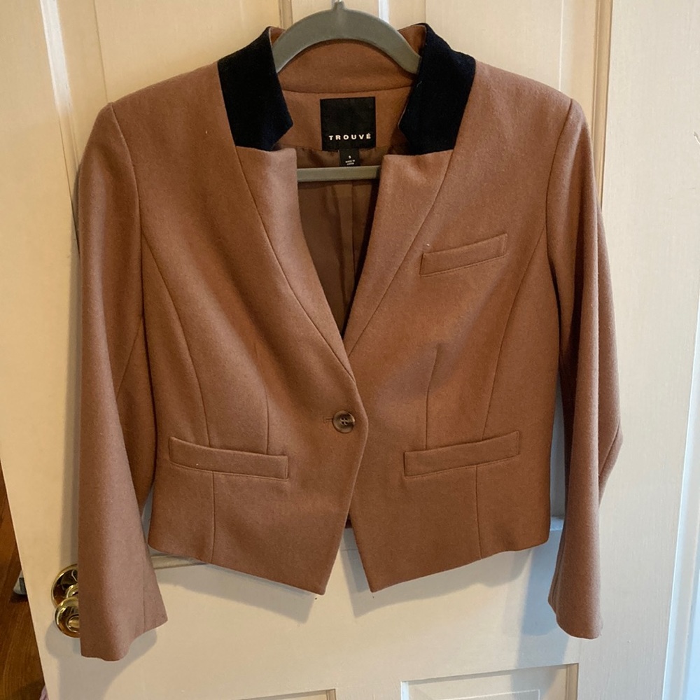 Trouvé Small blazer. Brown with black neck, wool and viscose, fully lined